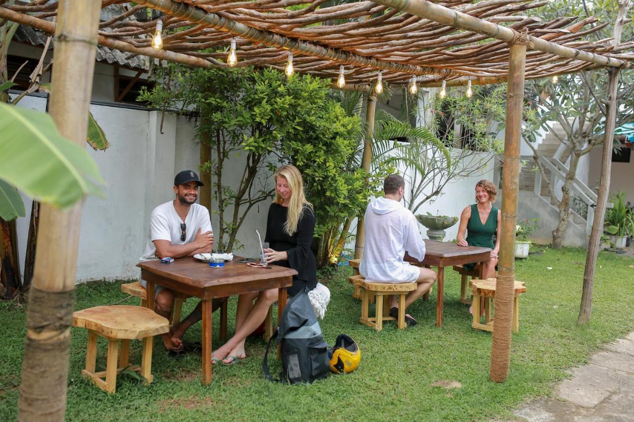 The Soul Inn Kabalana Ahangama Exteriör bild